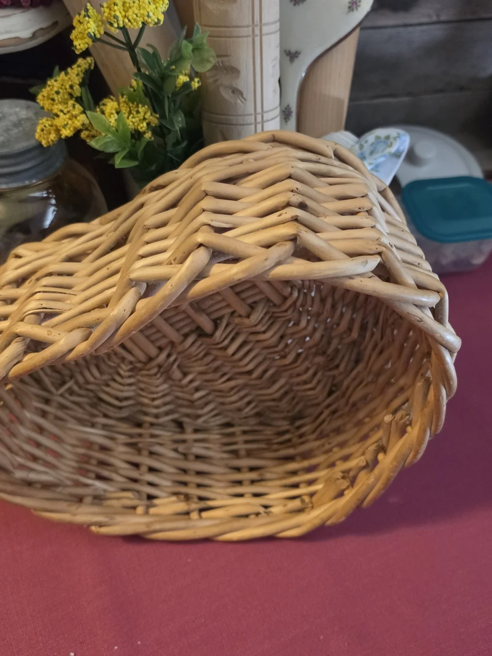Vintage HEART Bread Basket Weaved 12x11x4 Tray Cottagecore Grannycore - Heart